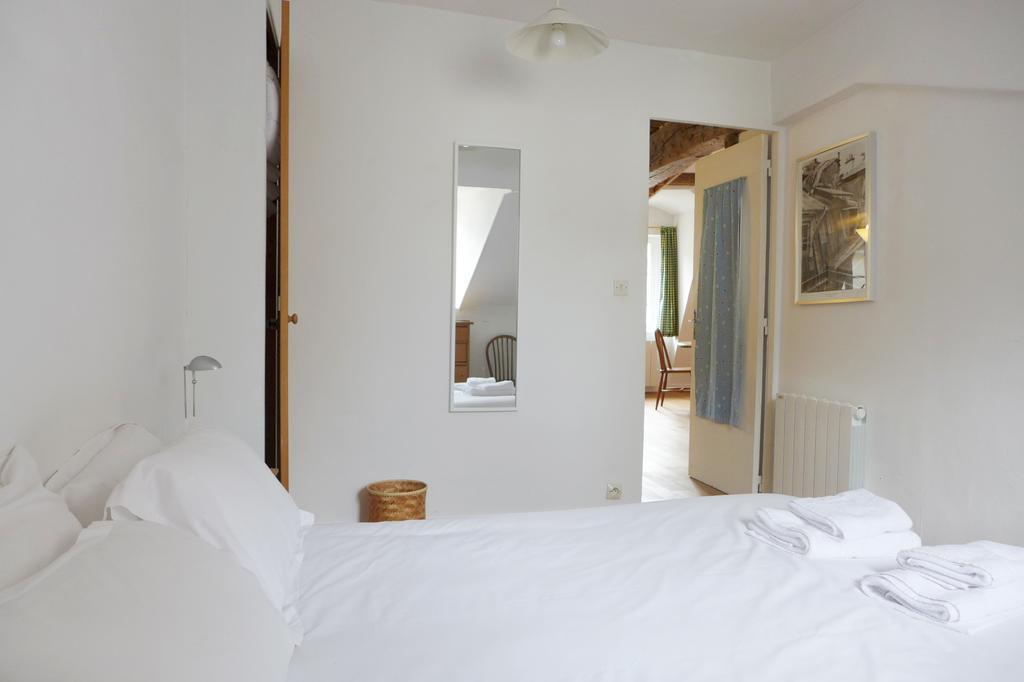 Le Jardin Du Marais Apartman Párizs Szoba fotó